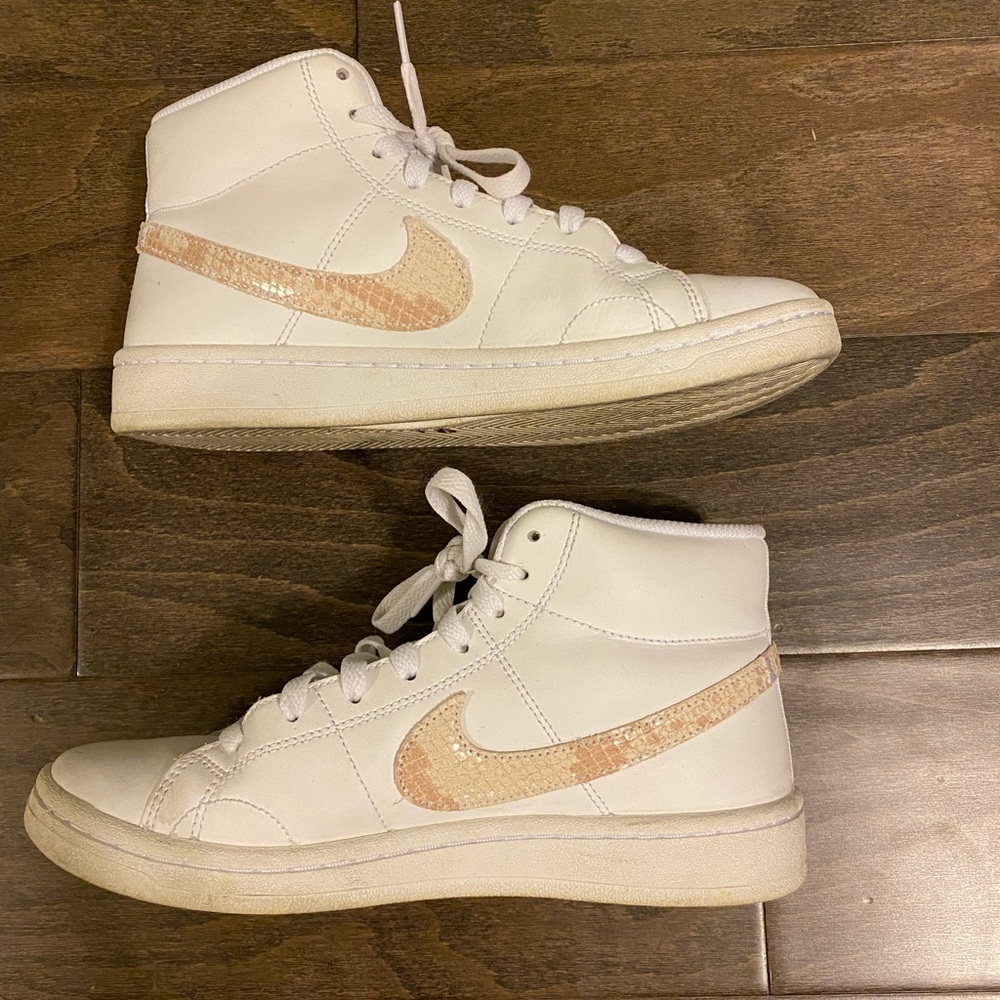 Nike court royale mid tops